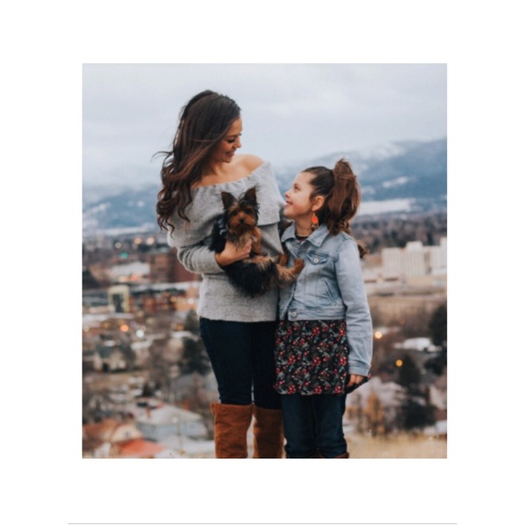 Meet your Posher, Alicia - Picture 1 of 1